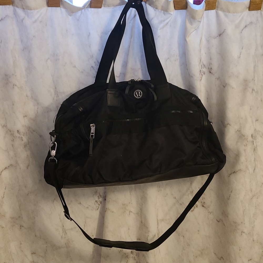 Lululemon Black Duffle Bag - Large